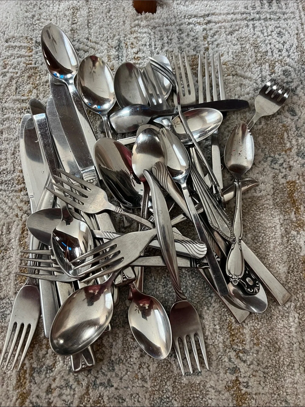 32pc Stainless Steel Silver Flatware - Mixed Pieces z19